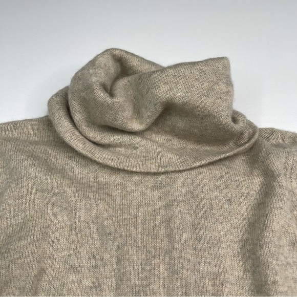 Athleta Cashmere Surrey Sweater Turtleneck Neutral Quiet Luxury Office Boho - Picture 5 of 14